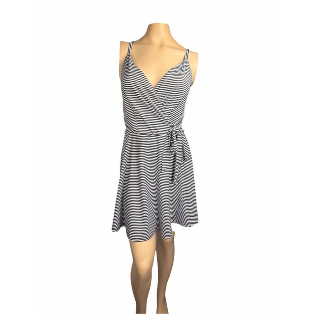 Reel Legends Black and White Striped Wrap Dress Size Medium